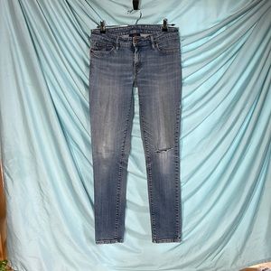 Size 8 long Levi’s 531s